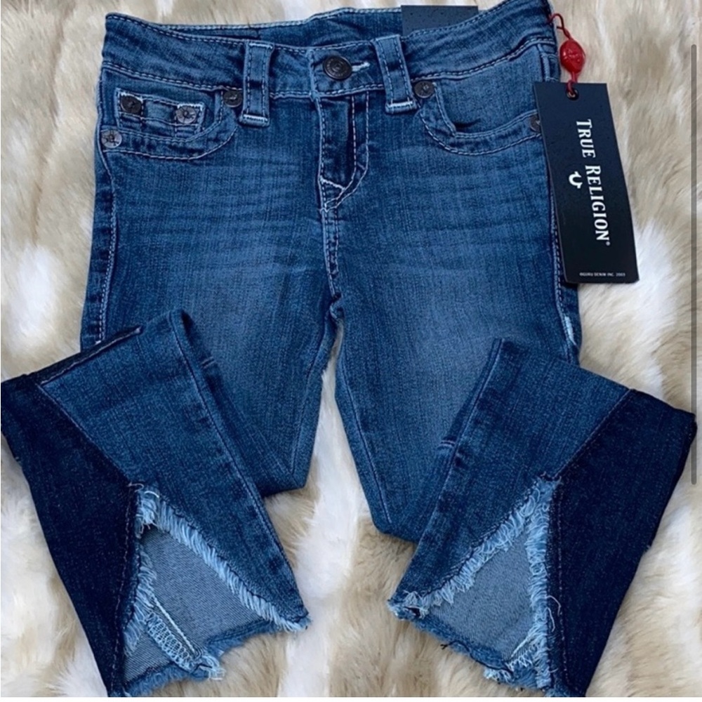 True Religion Blue Ankle Cropped Jeans with Frayed Hem